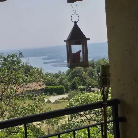 Relax E Natura Sul Lago Maggiore アパート *